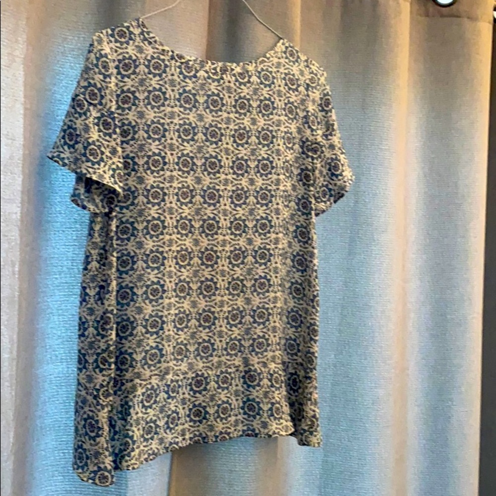 Ann Taylor Loft print blouse EUC